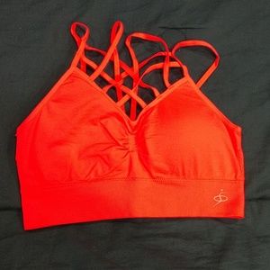 ✨Strappy Sports Bra✨
